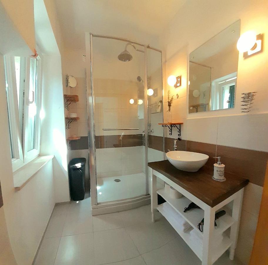 דירות ספליט Luxury Mansarda Duplex - City Centre - Stone House מראה חיצוני תמונה