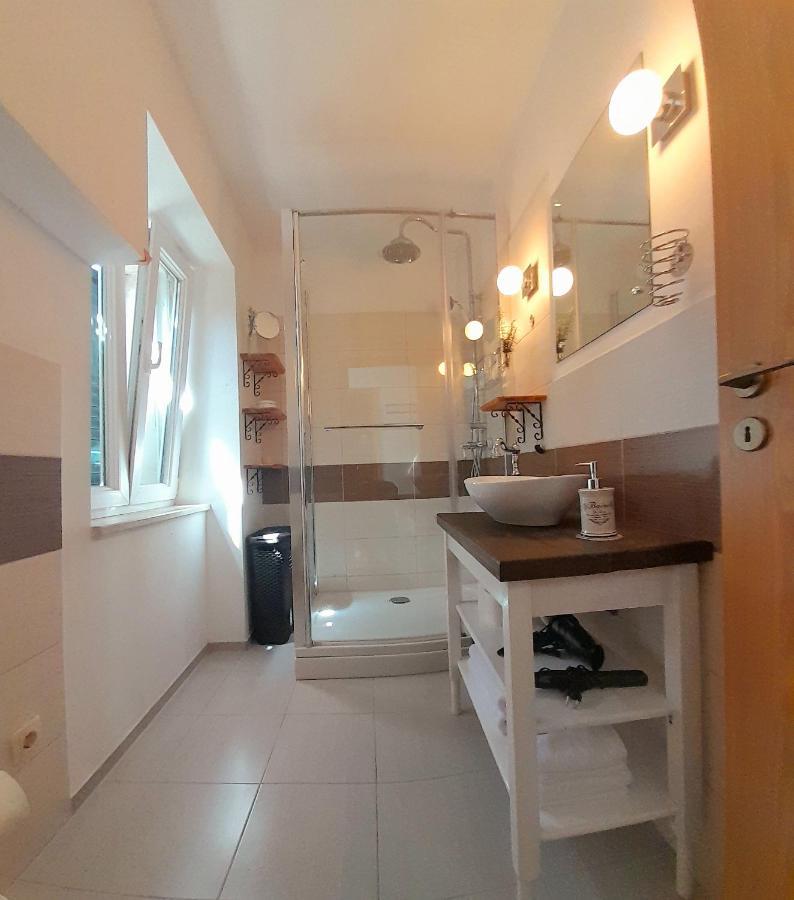 דירות ספליט Luxury Mansarda Duplex - City Centre - Stone House מראה חיצוני תמונה