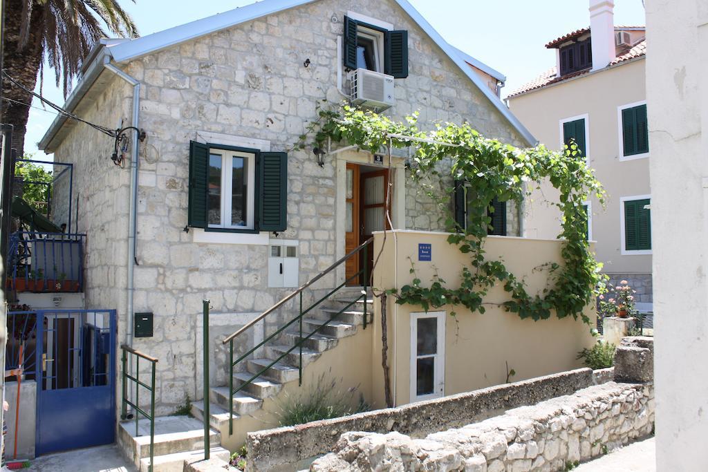 דירות ספליט Luxury Mansarda Duplex - City Centre - Stone House מראה חיצוני תמונה