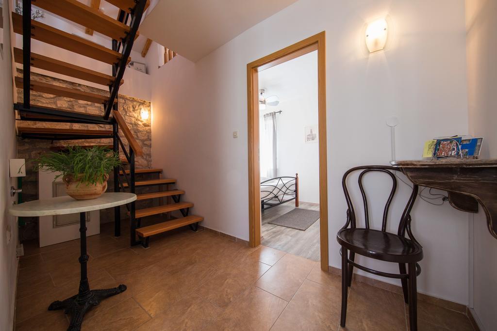 דירות ספליט Luxury Mansarda Duplex - City Centre - Stone House מראה חיצוני תמונה