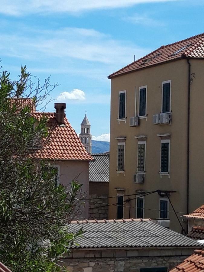 דירות ספליט Luxury Mansarda Duplex - City Centre - Stone House מראה חיצוני תמונה